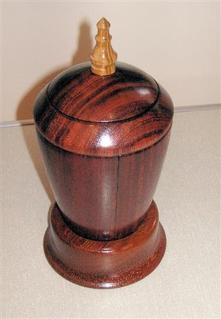 Lidded vase by Bert Lanham